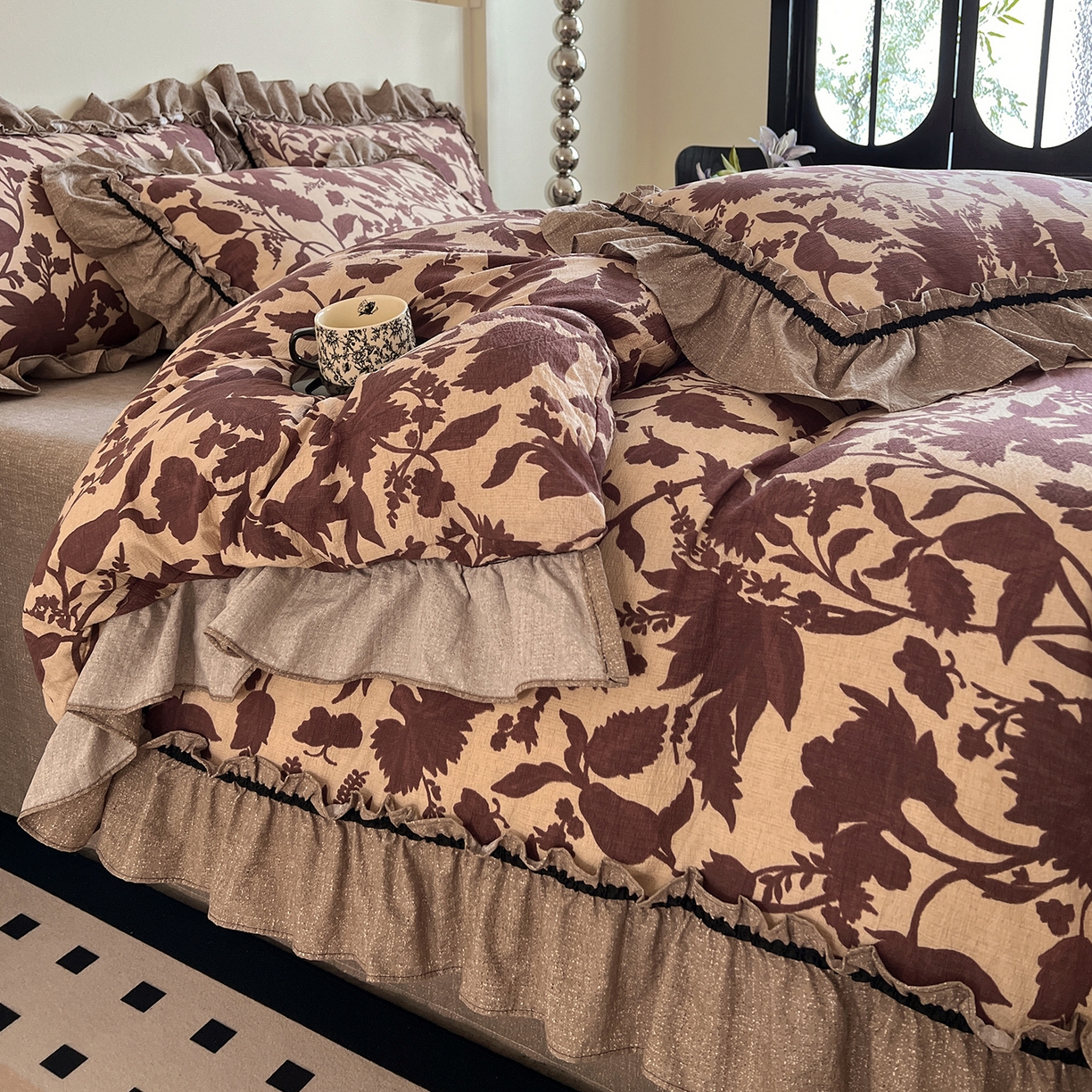 91家纺网 家纺一手货源 找家纺 喜颜 2025新款亚麻爆款花边四件套-直播热款 扶桑花-红