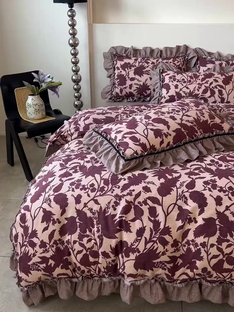 91家纺网 家纺一手货源 找家纺 喜颜 2025新款亚麻爆款花边四件套-直播热款 扶桑花-红