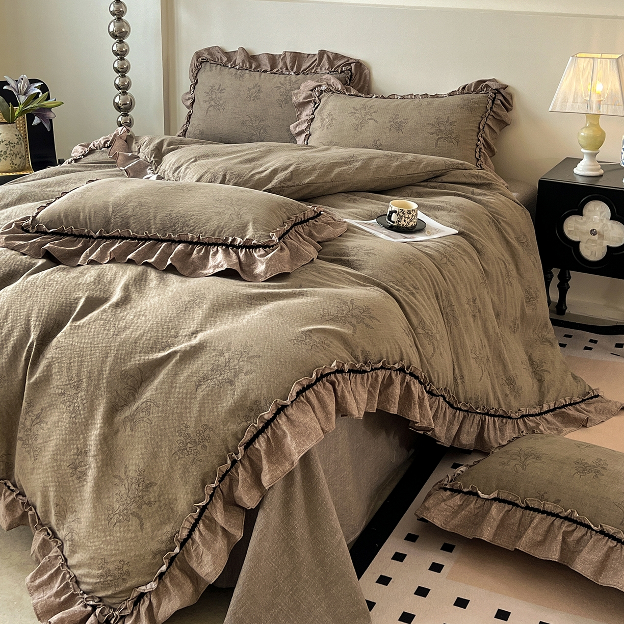 91家纺网 家纺一手货源 找家纺 喜颜 2025新款亚麻爆款花边四件套-直播热款 花田错