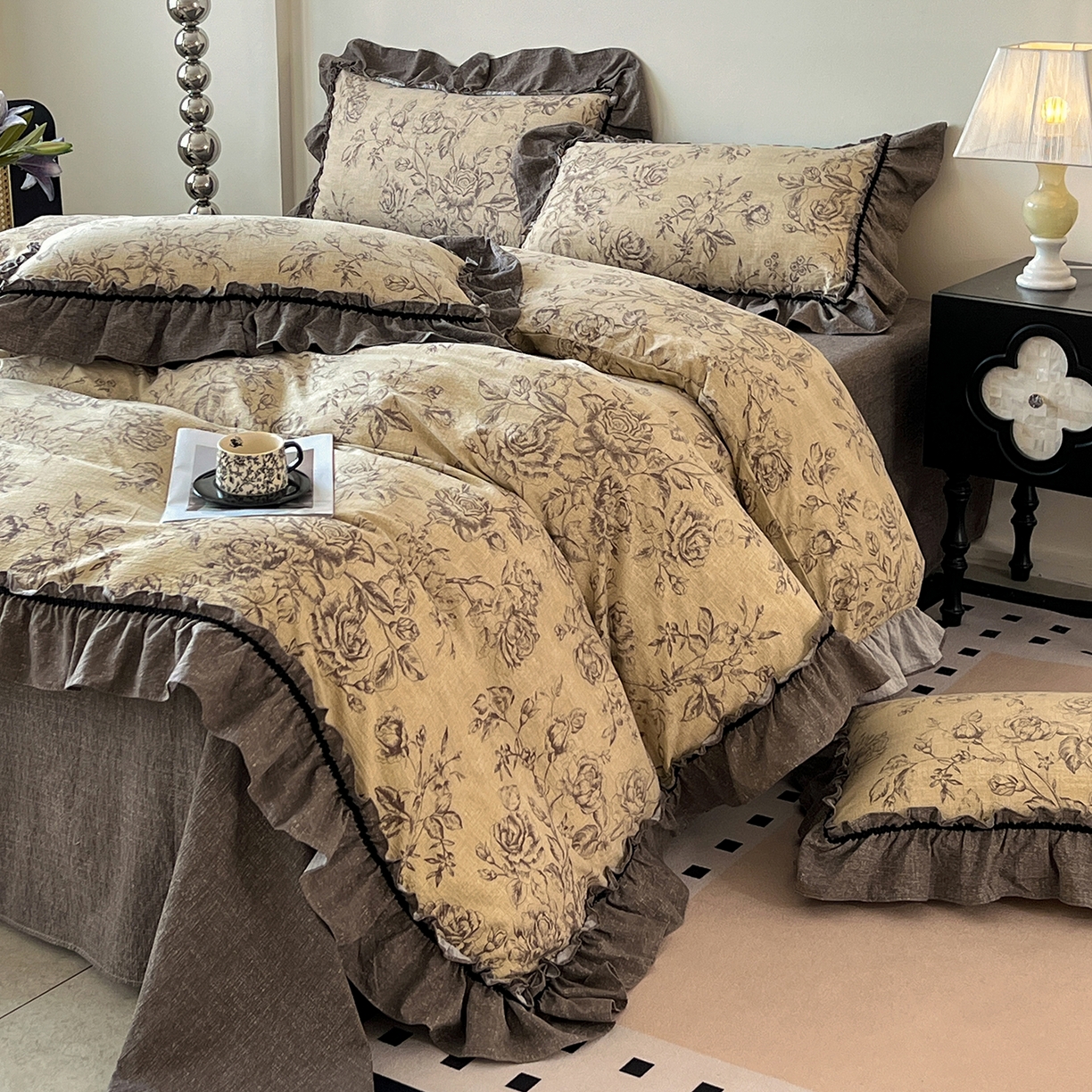 91家纺网 家纺一手货源 找家纺 喜颜 2025新款亚麻爆款花边四件套-直播热款 花无意