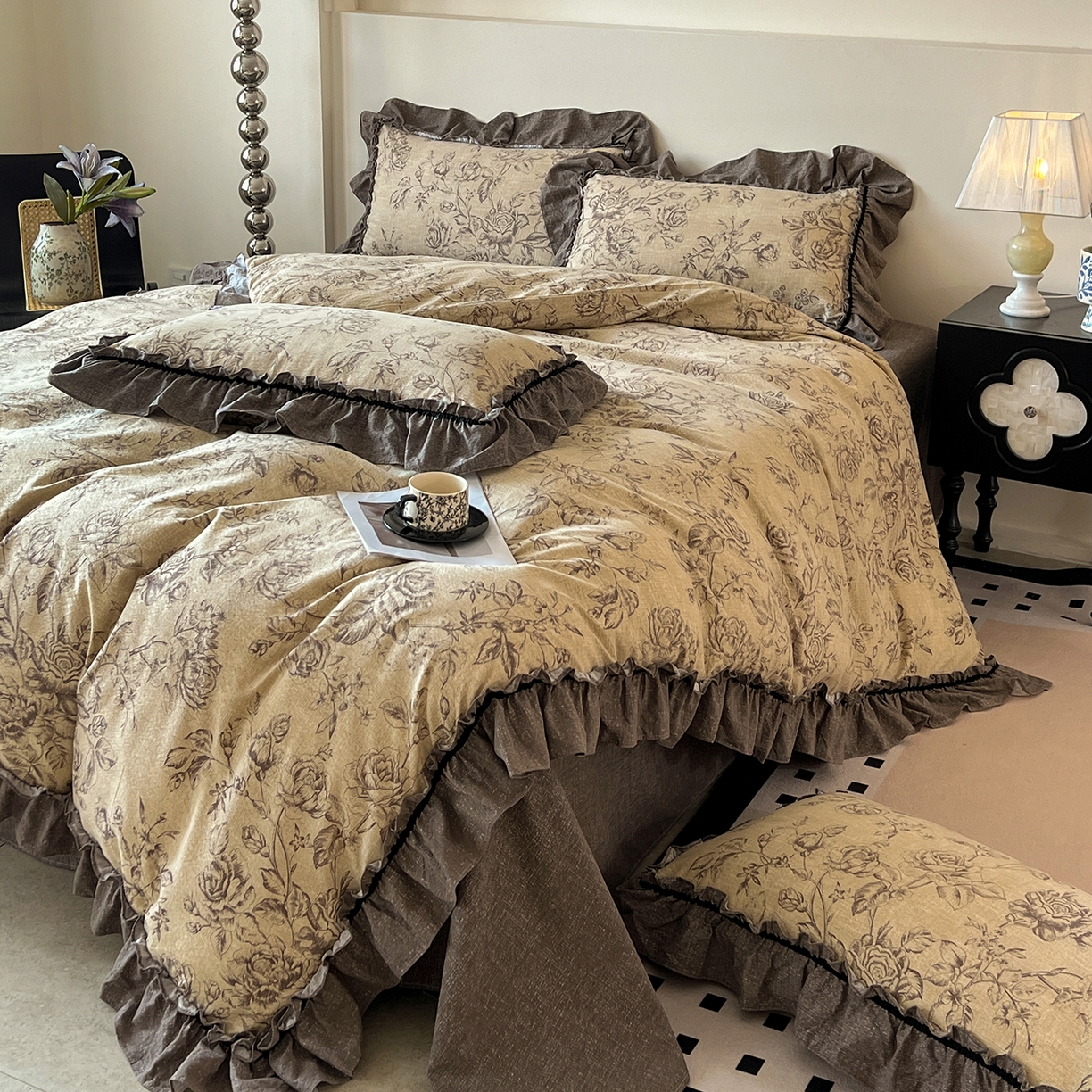 91家纺网 家纺一手货源 找家纺 喜颜 2025新款亚麻爆款花边四件套-直播热款 花无意