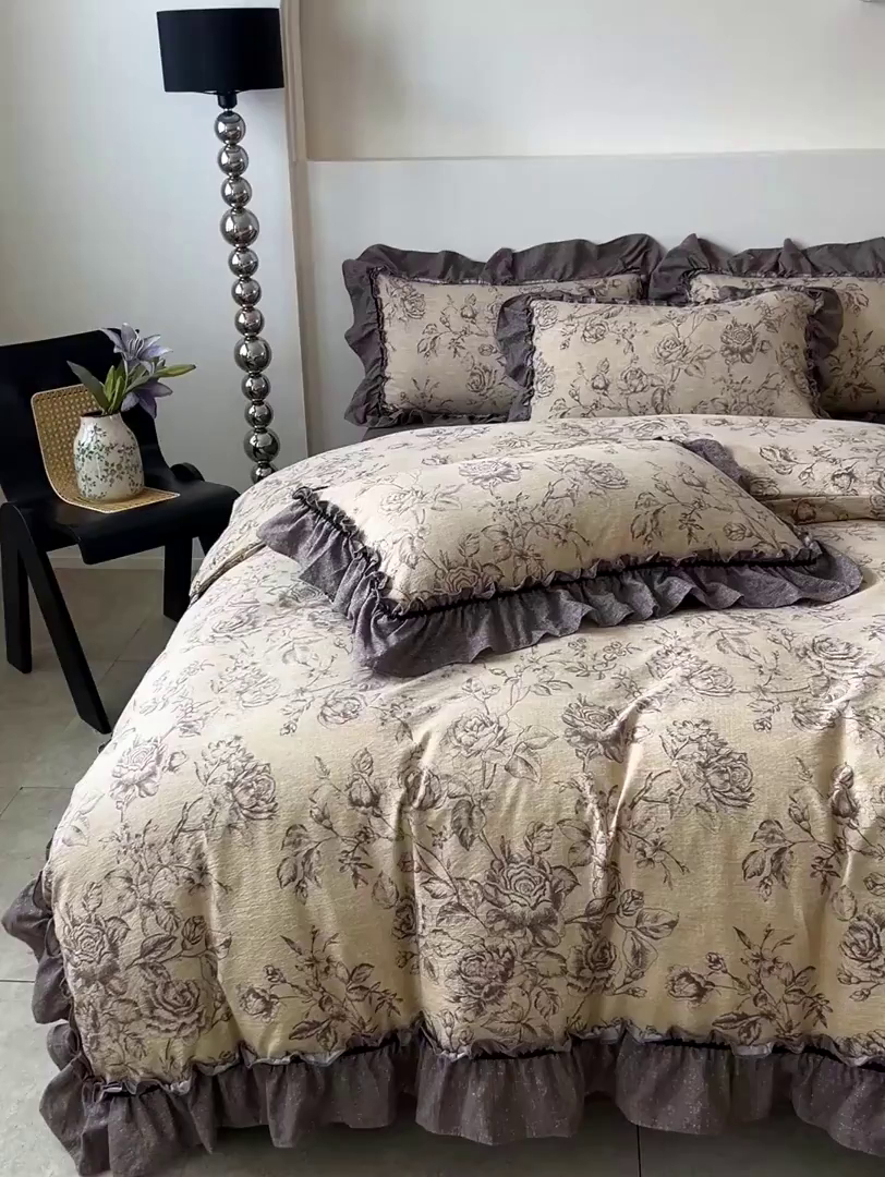 91家纺网 家纺一手货源 找家纺 喜颜 2025新款亚麻爆款花边四件套-直播热款 花无意