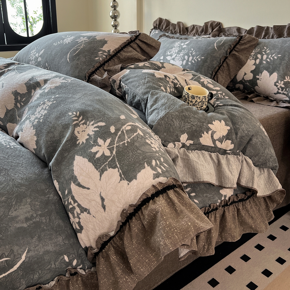 91家纺网 家纺一手货源 找家纺 喜颜 2025新款亚麻爆款花边四件套-直播热款 兰亭序-灰