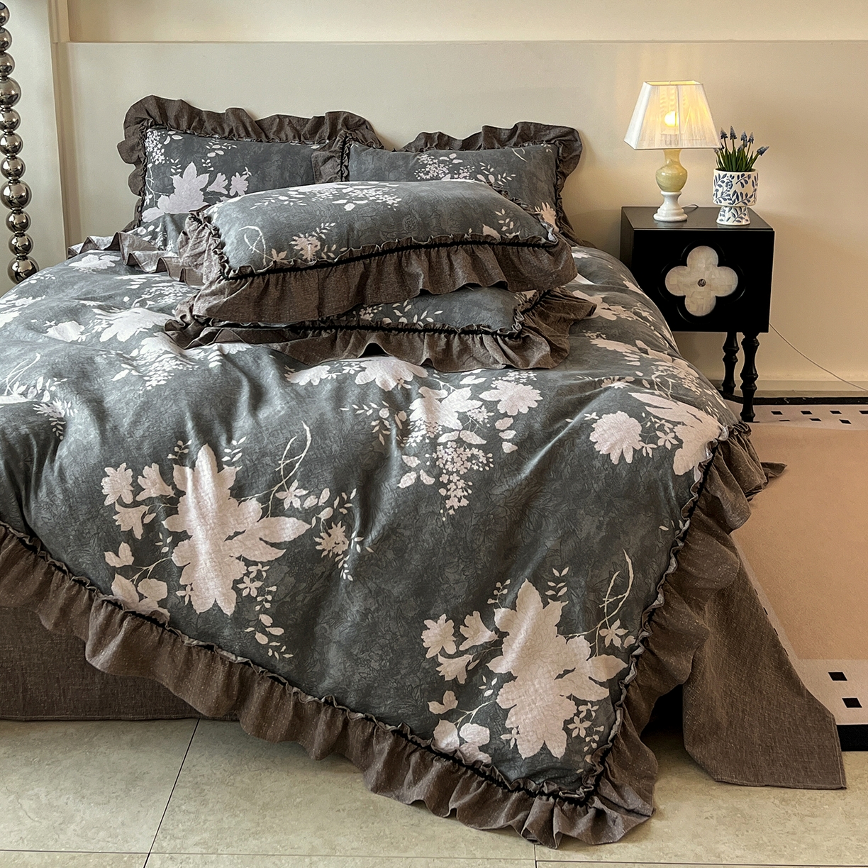 91家纺网 家纺一手货源 找家纺 喜颜 2025新款亚麻爆款花边四件套-直播热款 兰亭序-灰