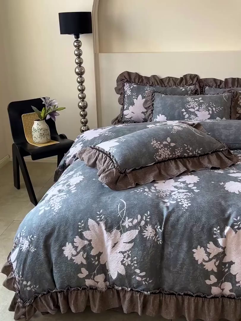 91家纺网 家纺一手货源 找家纺 喜颜 2025新款亚麻爆款花边四件套-直播热款 兰亭序-灰