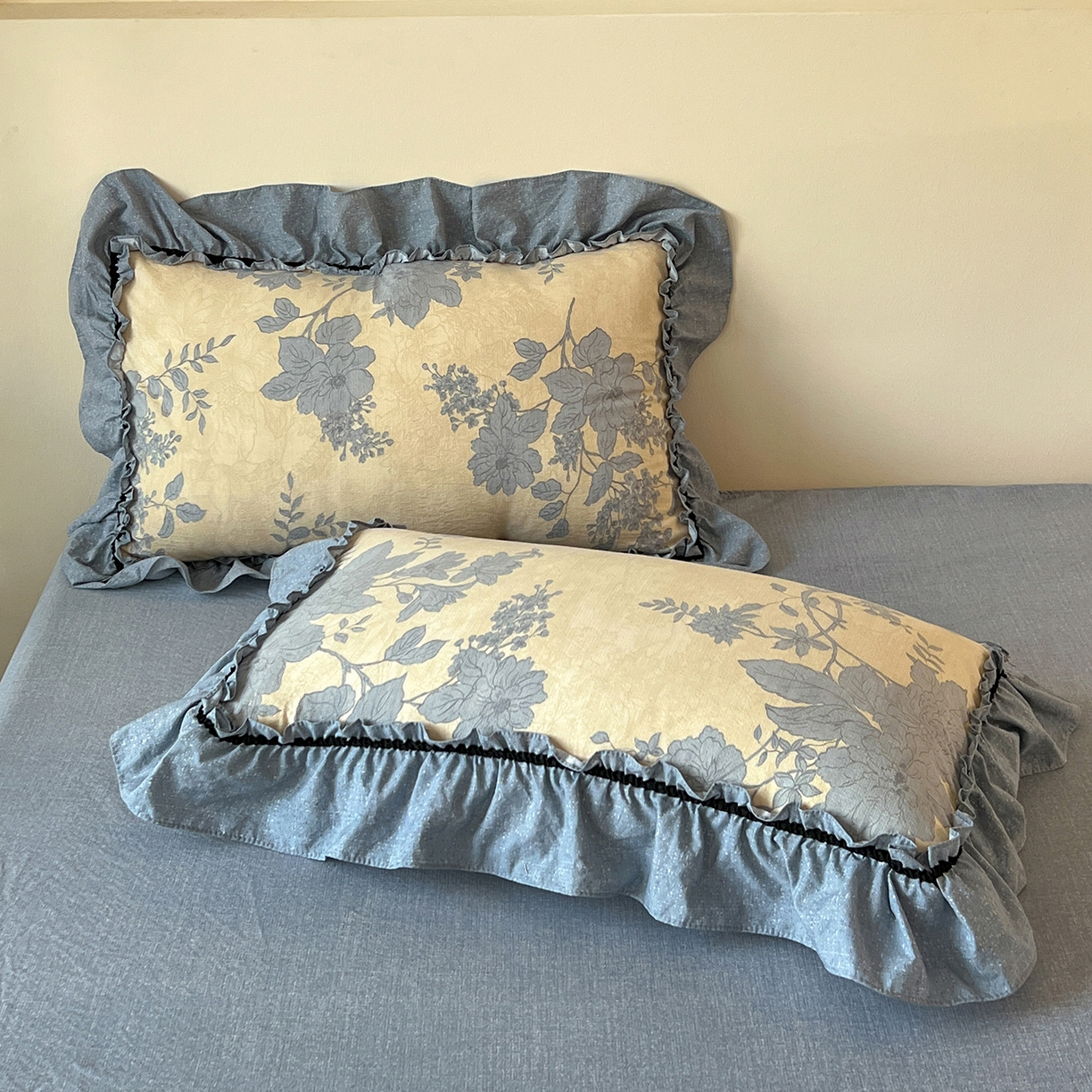 91家纺网 家纺一手货源 找家纺 喜颜 2025新款亚麻爆款花边四件套-直播热款 兰亭序-蓝