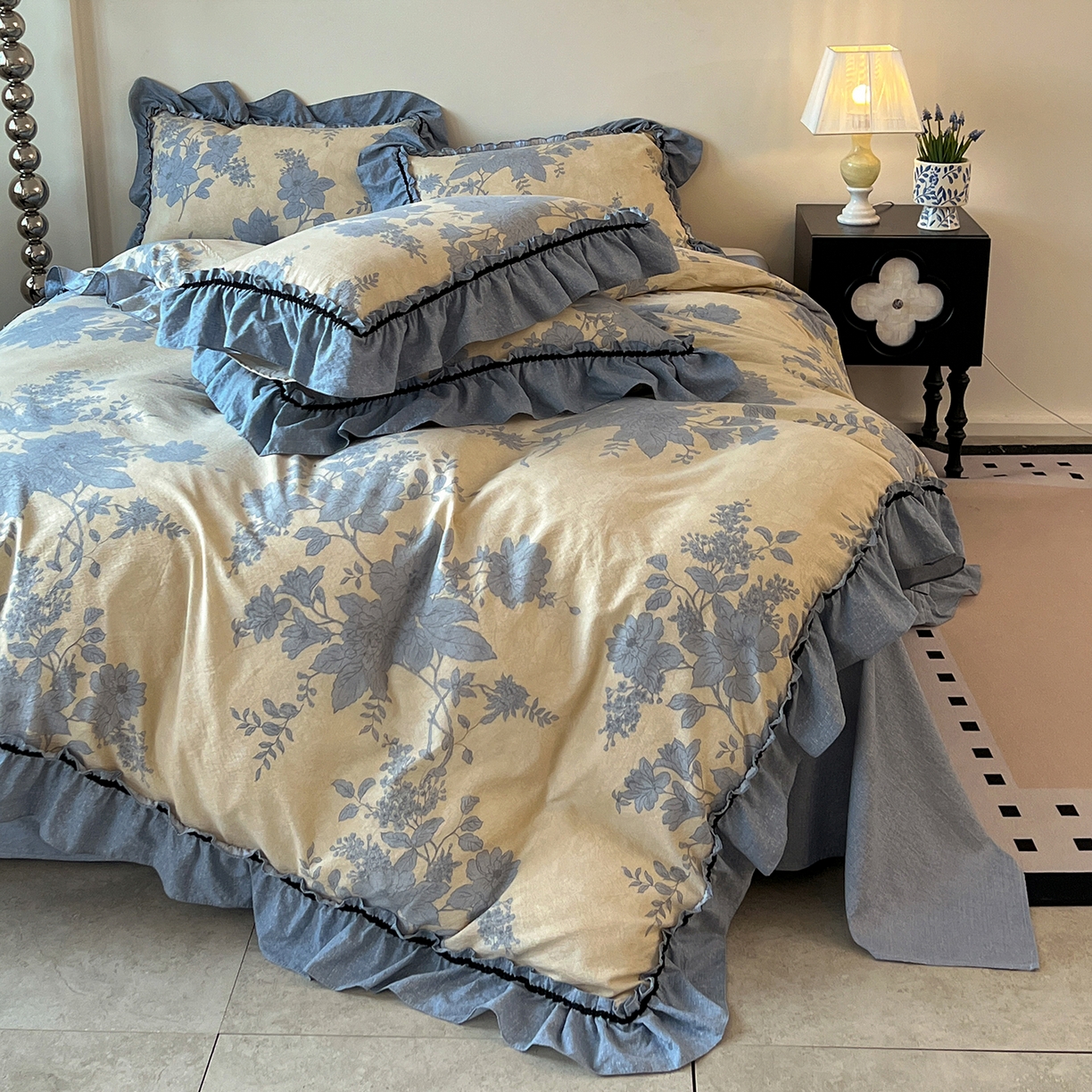 91家纺网 家纺一手货源 找家纺 喜颜 2025新款亚麻爆款花边四件套-直播热款 兰亭序-蓝