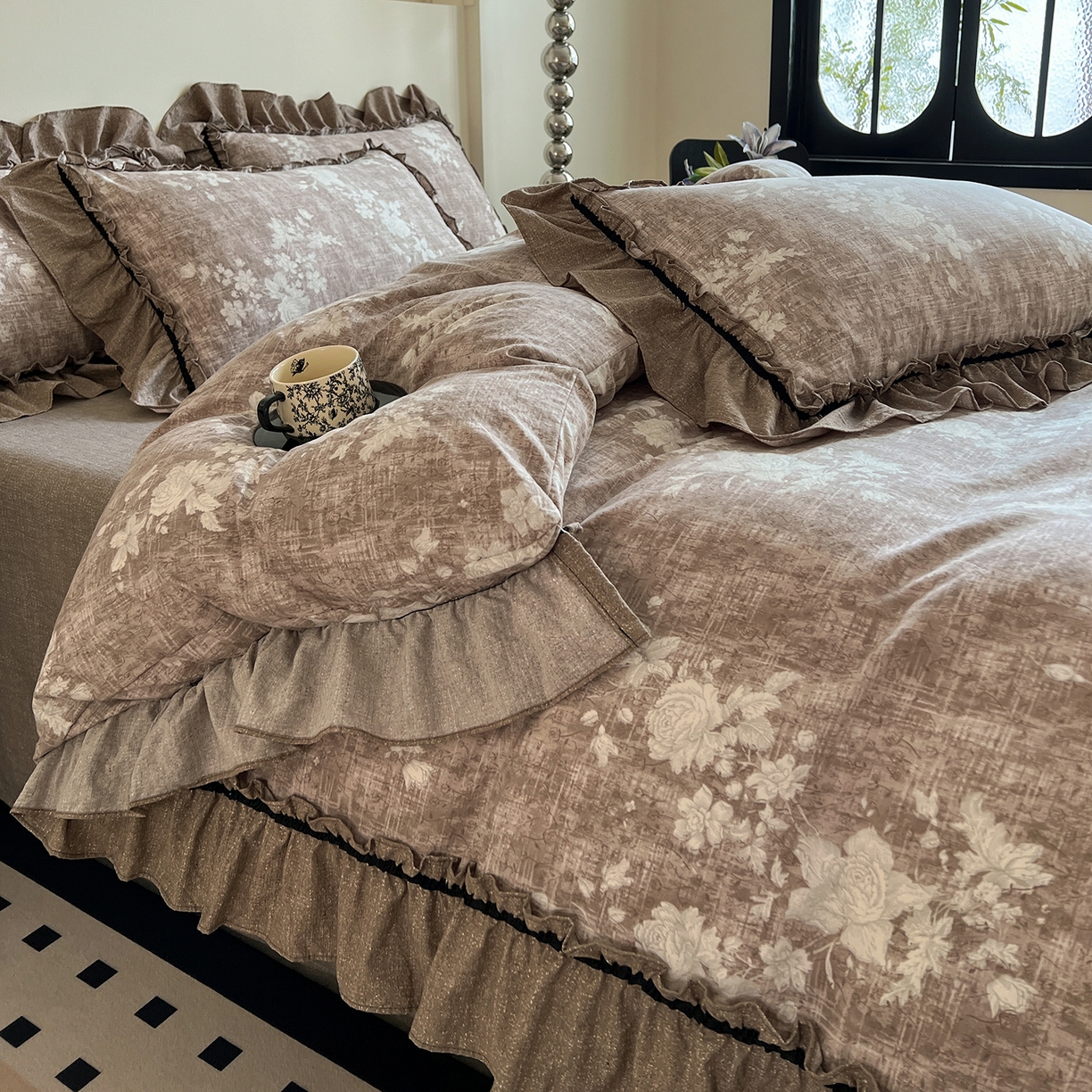 91家纺网 家纺一手货源 找家纺 喜颜 2025新款亚麻爆款花边四件套-直播热款 疏影