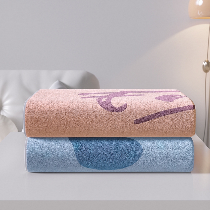 91家纺网 家纺一手货源 找家纺 悦然毛巾被 2025新款全棉色织提花毛圈浴巾 斑点粉 70x140cm