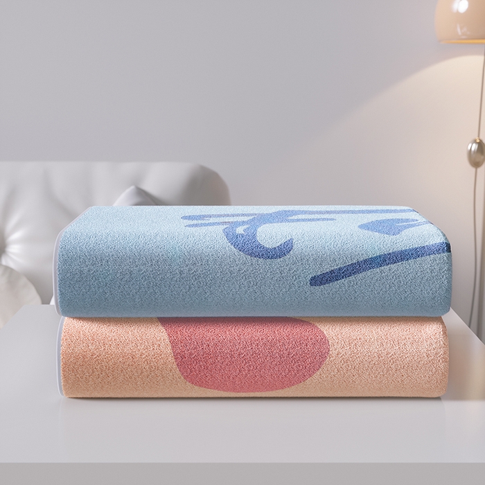 91家纺网 家纺一手货源 找家纺 悦然毛巾被 2025新款全棉色织提花毛圈浴巾 斑点蓝 70x140cm