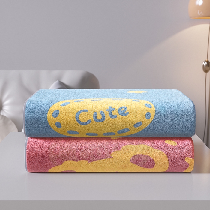 91家纺网 家纺一手货源 找家纺 悦然毛巾被 2025新款全棉色织提花毛圈浴巾 熊头蓝黄 70x140cm