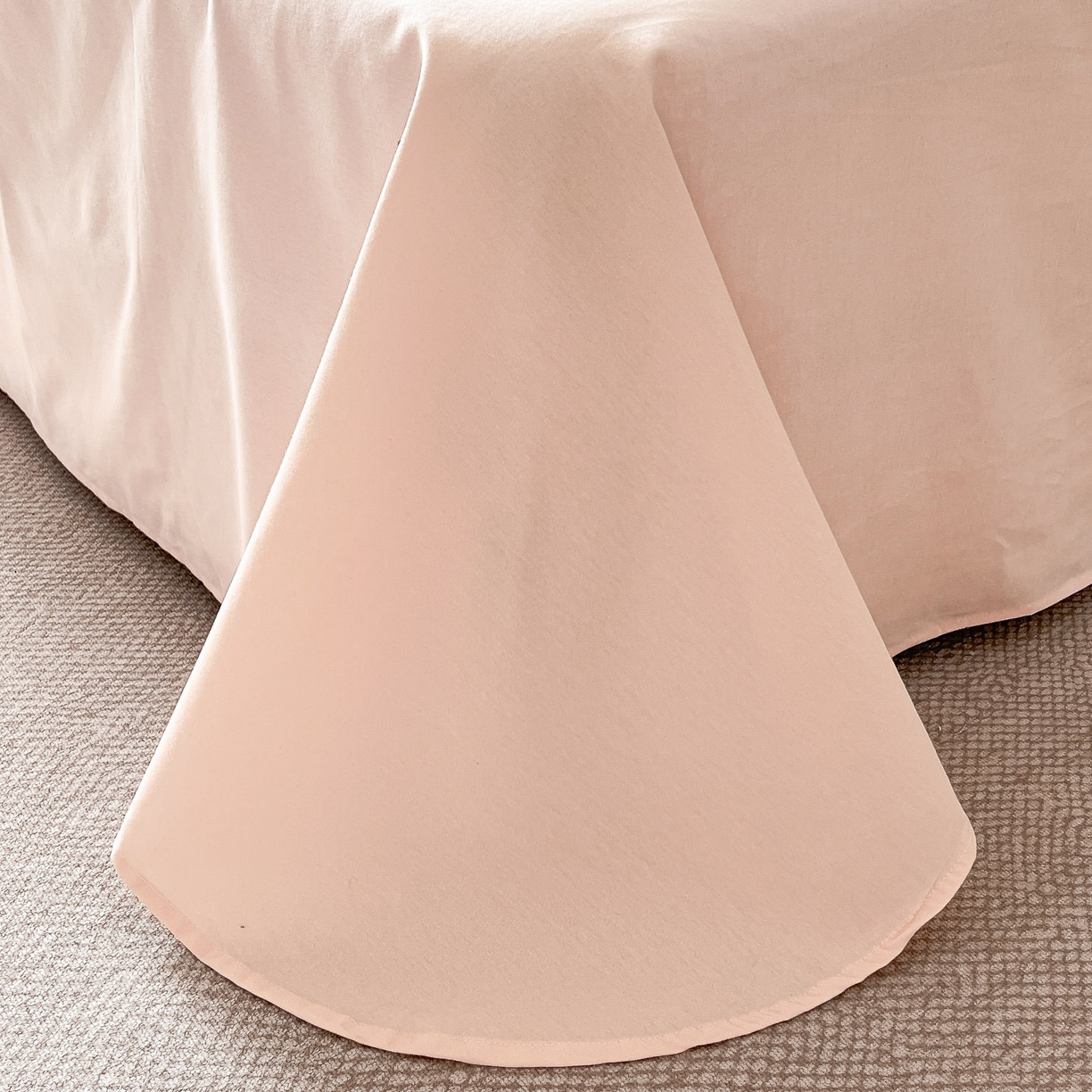 91家纺网 家纺一手货源 找家纺 博纳家纺 2025新款正宗3221纯棉磨毛印花宽边四件套系列-流光系列 流光-粉玉