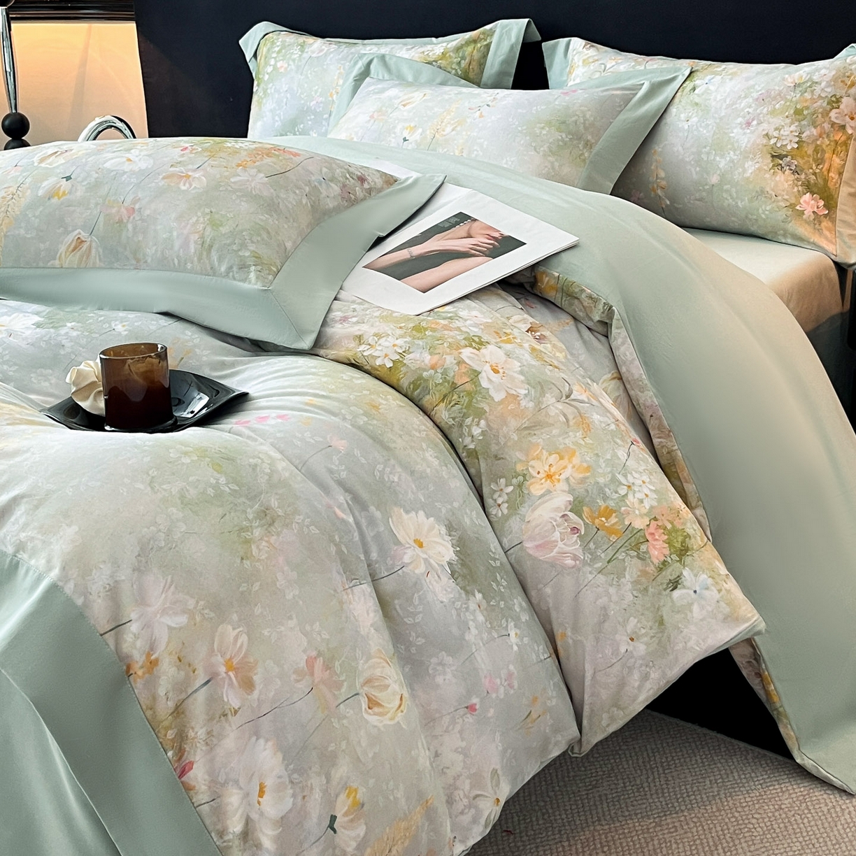 91家纺网 家纺一手货源 找家纺 博纳家纺 2025新款正宗3221纯棉磨毛印花宽边四件套系列-流光系列 半夏