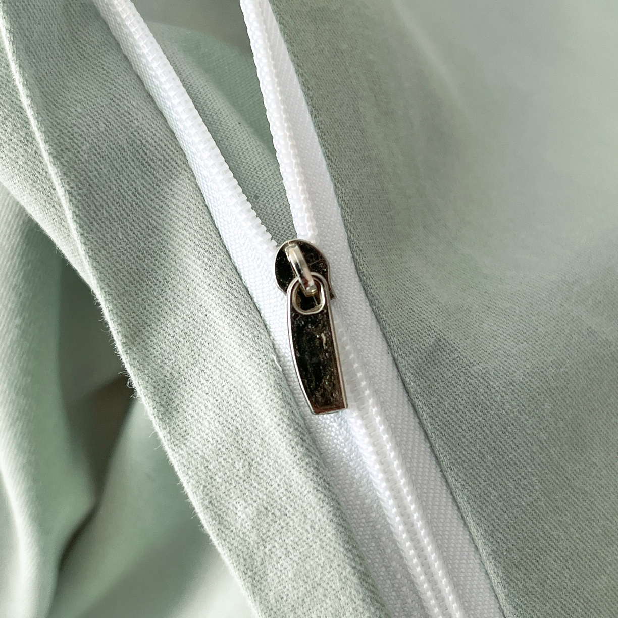 91家纺网 家纺一手货源 找家纺 博纳家纺 2025新款正宗3221纯棉磨毛印花宽边四件套系列-流光系列 半夏