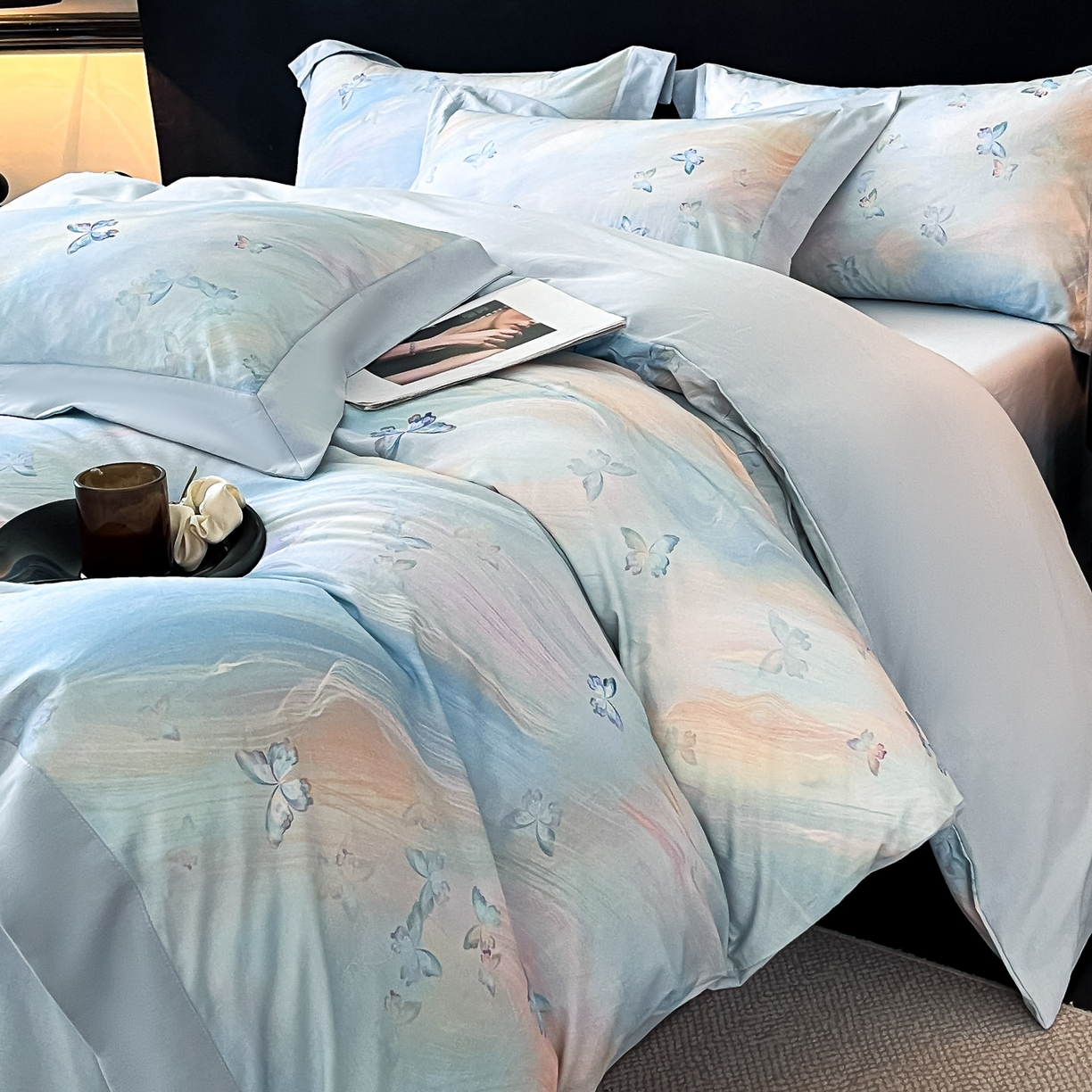 91家纺网 家纺一手货源 找家纺 博纳家纺 2025新款正宗3221纯棉磨毛印花宽边四件套系列-流光系列 流光-天兰