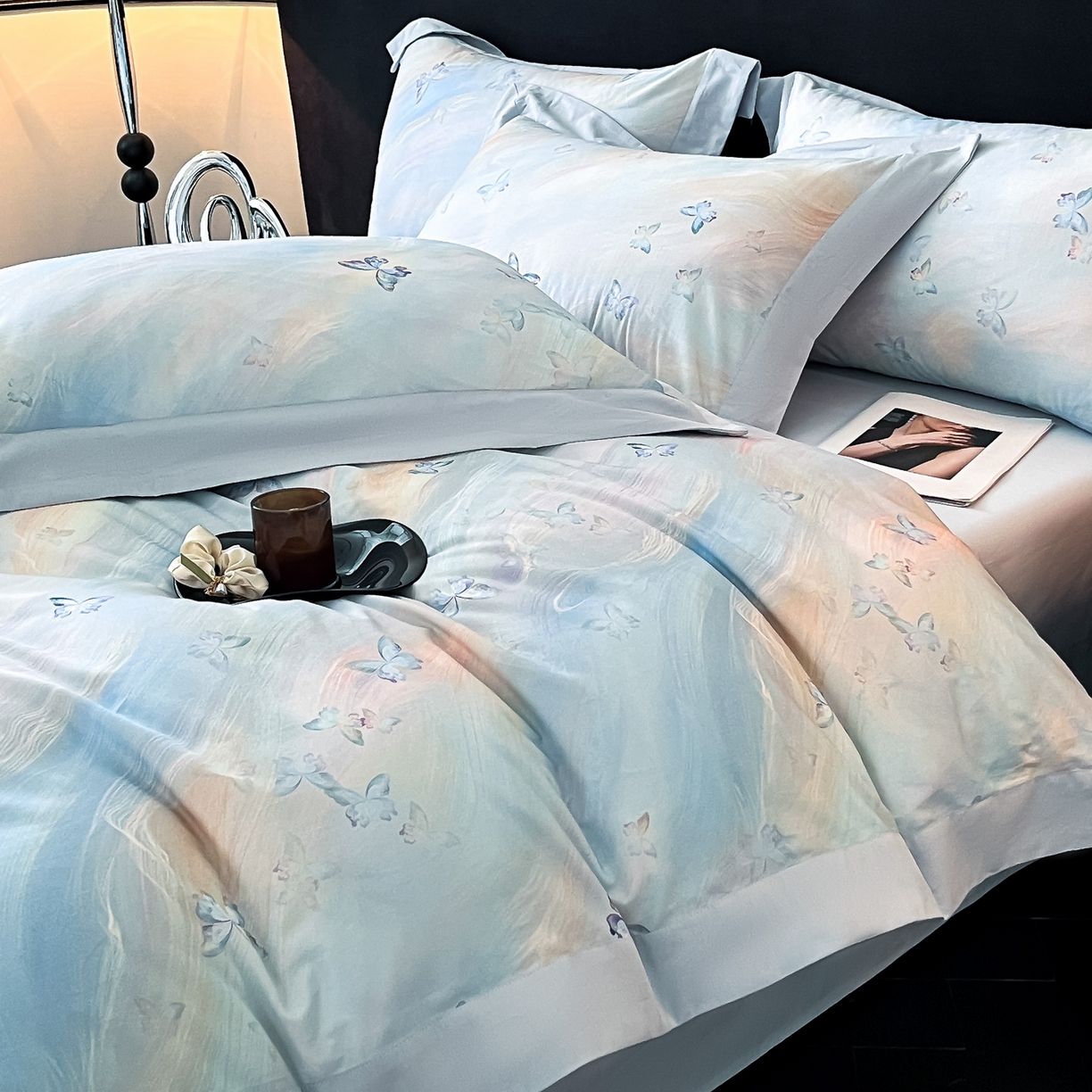 91家纺网 家纺一手货源 找家纺 博纳家纺 2025新款正宗3221纯棉磨毛印花宽边四件套系列-流光系列 流光-天兰