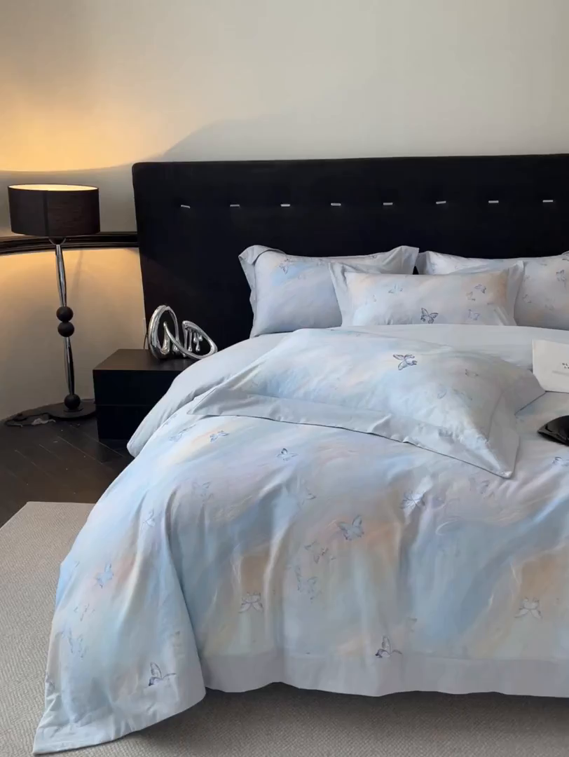 91家纺网 家纺一手货源 找家纺 博纳家纺 2025新款正宗3221纯棉磨毛印花宽边四件套系列-流光系列 流光-天兰