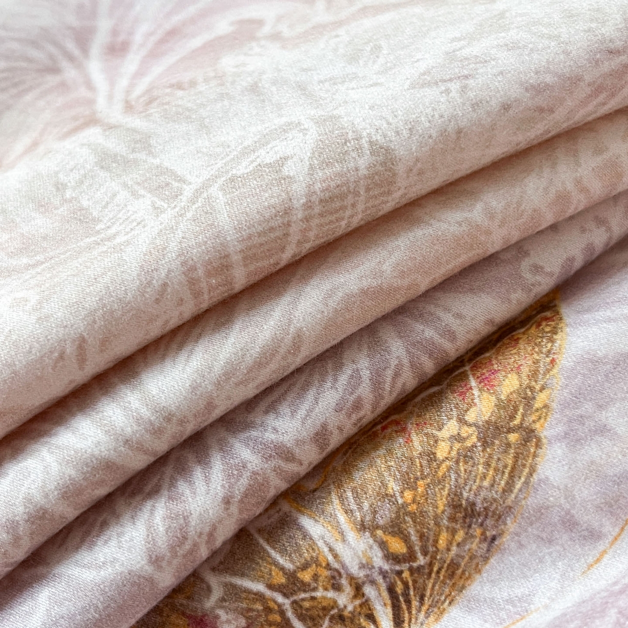 91家纺网 家纺一手货源 找家纺 博纳家纺 2025新款正宗3221纯棉磨毛印花宽边四件套系列-流光系列 苏里南