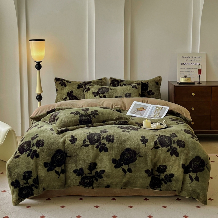 91家纺网 家纺一手货源 找家纺 （总）梦纤绒 2025新款亲肤舒适兔毛印花牛奶绒保暖四件套一美拉德系