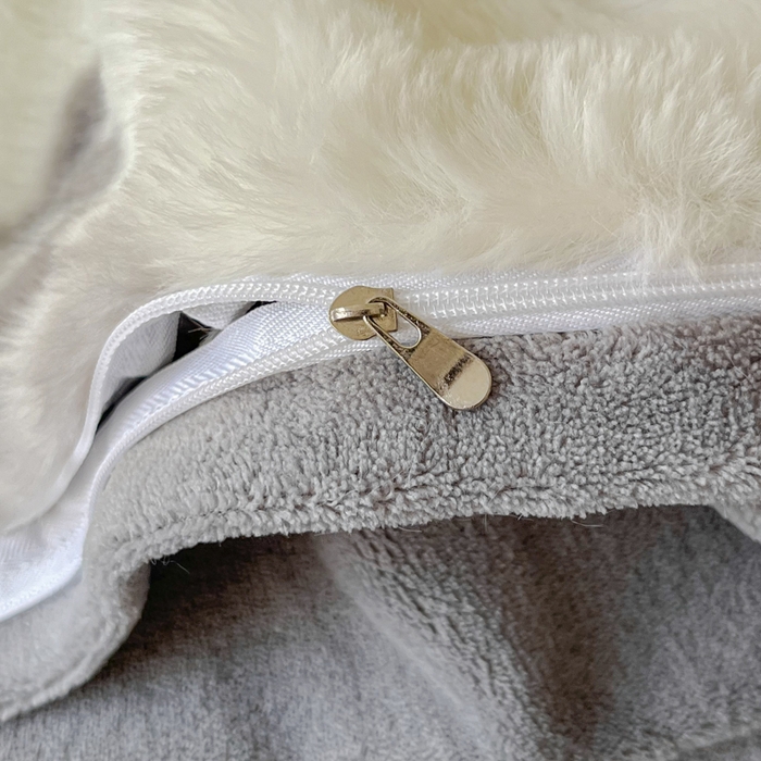 91家纺网 家纺一手货源 找家纺 梦纤绒 2025新款亲肤舒适兔毛印花牛奶绒保暖四件套一美拉德系 灰色树叶