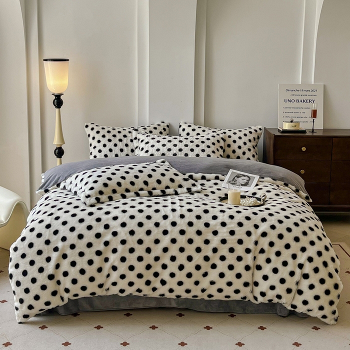 91家纺网 家纺一手货源 找家纺 （总）梦纤绒 2025新款亲肤舒适兔毛印花牛奶绒保暖四件套一美拉德系