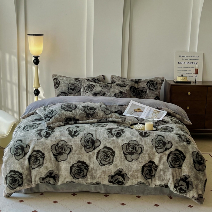 91家纺网 家纺一手货源 找家纺 （总）梦纤绒 2025新款亲肤舒适兔毛印花牛奶绒保暖四件套一美拉德系