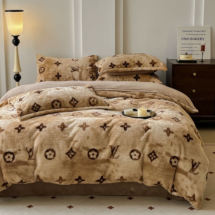 91家纺网 家纺一手货源 找家纺 梦纤绒 2025新款亲肤舒适兔毛印花牛奶绒保暖四件套一美拉德系 咖啡小花