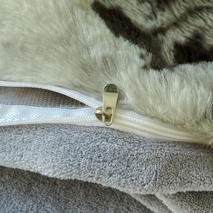 91家纺网 家纺一手货源 找家纺 梦纤绒 2025新款亲肤舒适兔毛印花牛奶绒保暖四件套一美拉德系 花影灰