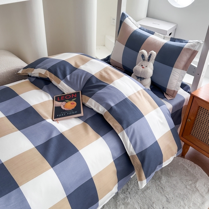 91家纺网 家纺一手货源 找家纺 南通菲度家纺 2025新款高克重芦荟棉四件套-宿舍 蓝白大格