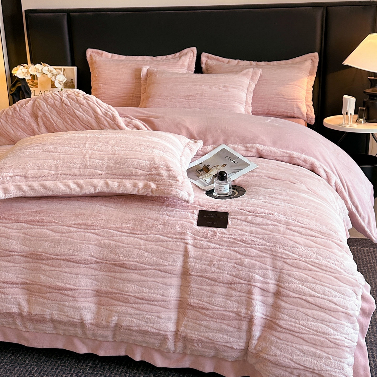 91家纺网 家纺一手货源 找家纺 （总）恋绒家纺 2025新款加厚A面兔毛B面牛奶绒四件套