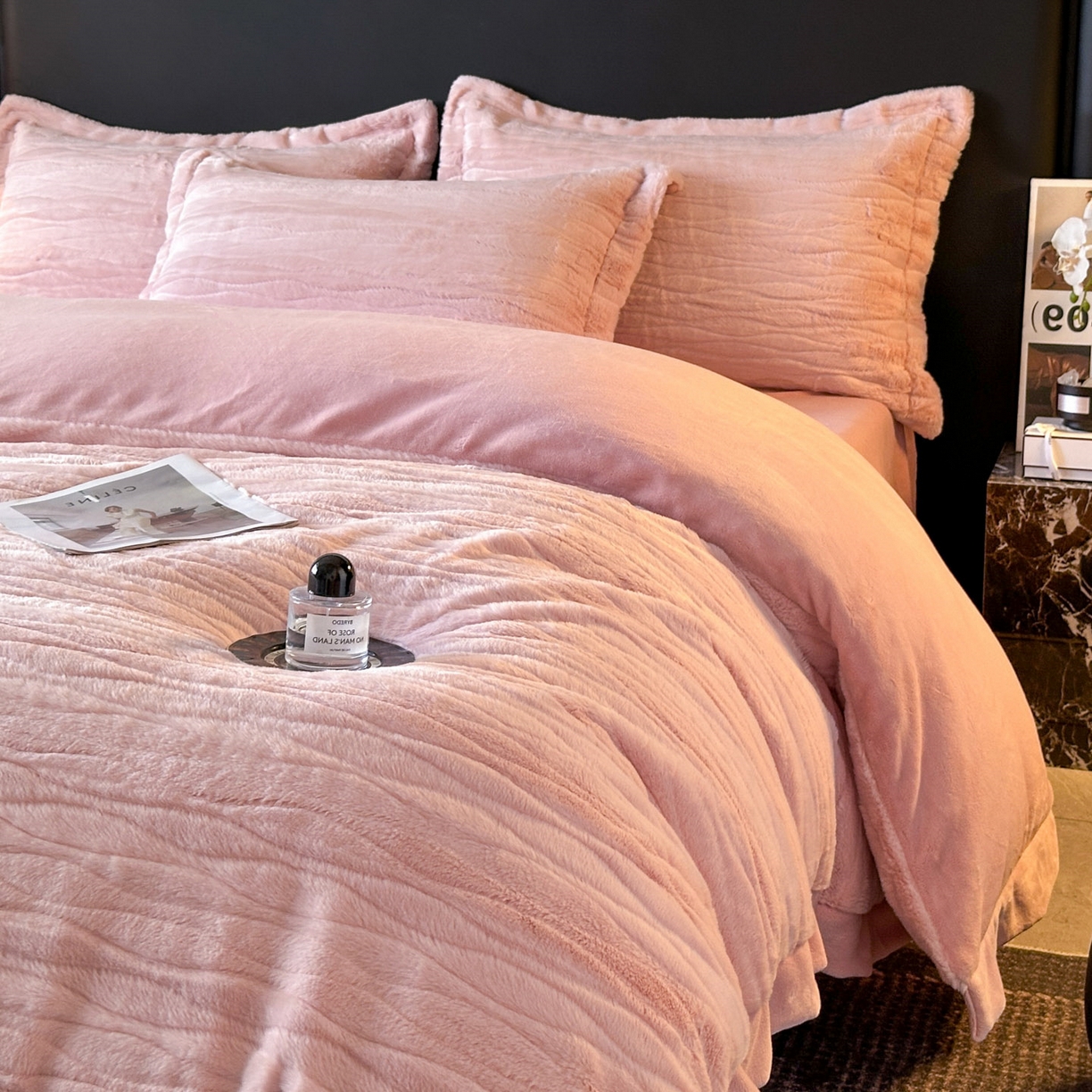 91家纺网 家纺一手货源 找家纺 （总）恋绒家纺 2025新款加厚A面兔毛B面牛奶绒四件套