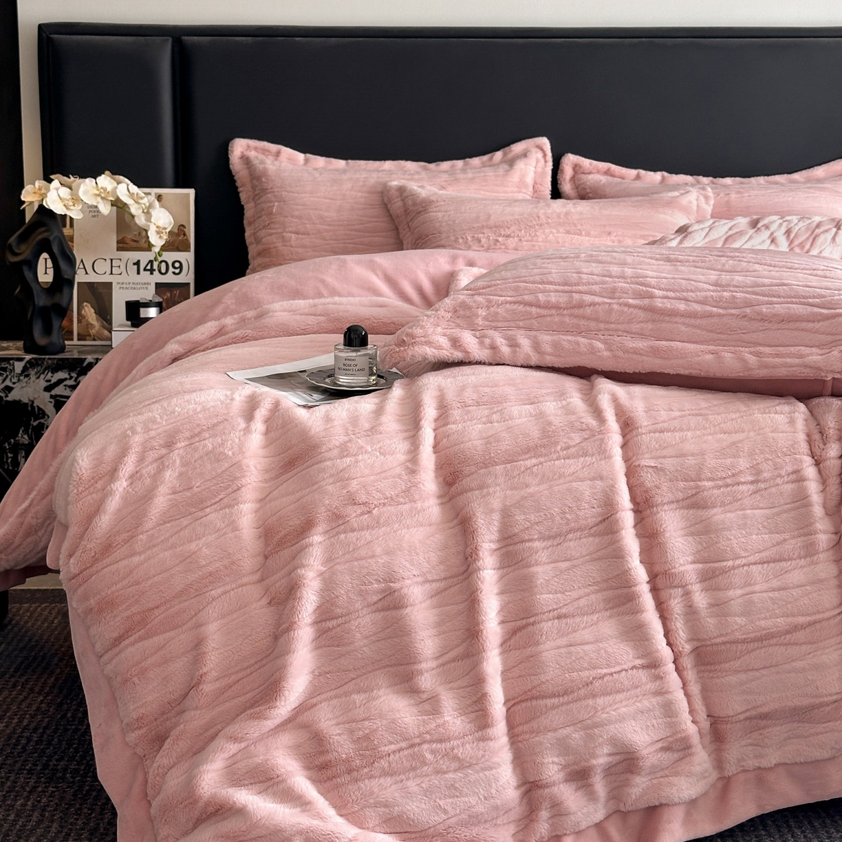 91家纺网 家纺一手货源 找家纺 （总）恋绒家纺 2025新款加厚A面兔毛B面牛奶绒四件套