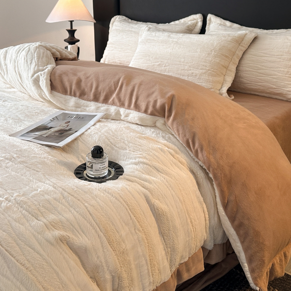 91家纺网 家纺一手货源 找家纺 恋绒家纺 2025新款加厚A面兔毛B面牛奶绒四件套 兔毛-米杏