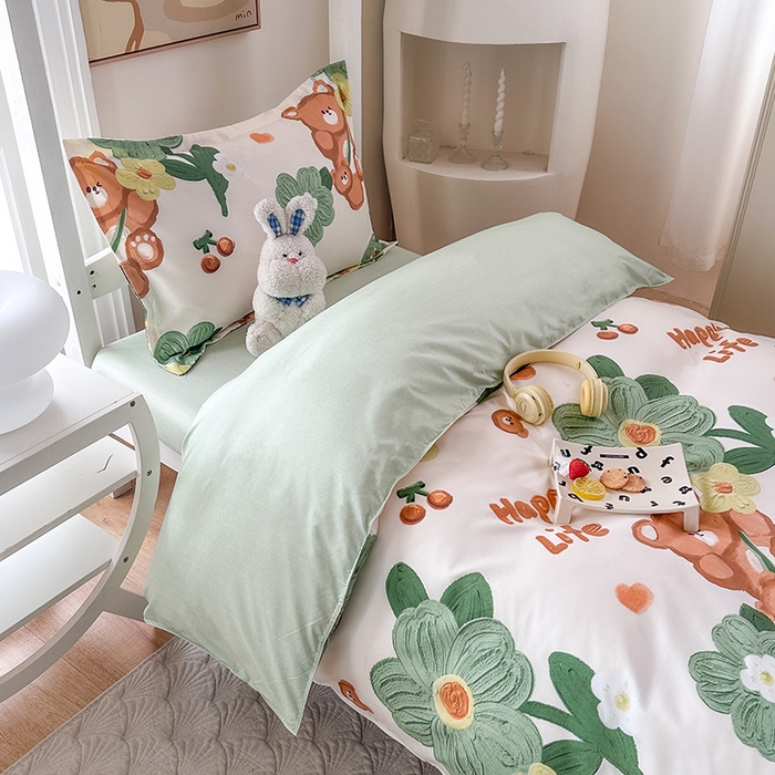 91家纺网 家纺一手货源 找家纺 南通菲度家纺 2025新款高克重芦荟棉四件套-宿舍 夏日小熊