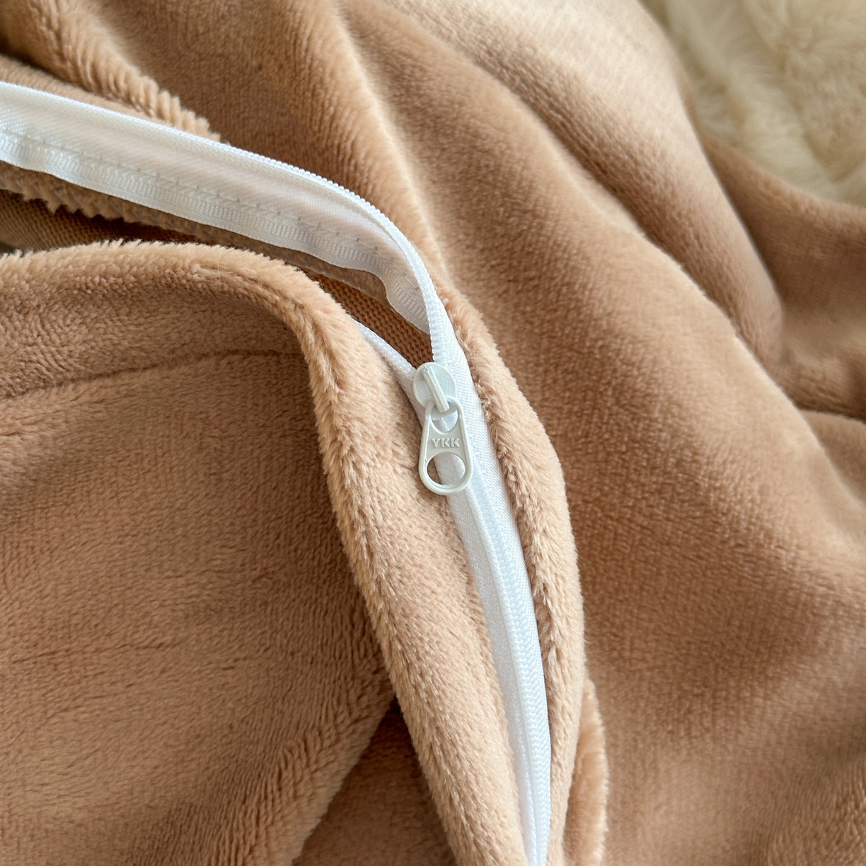 91家纺网 家纺一手货源 找家纺 恋绒家纺 2025新款加厚A面兔毛B面牛奶绒四件套 兔毛-米杏