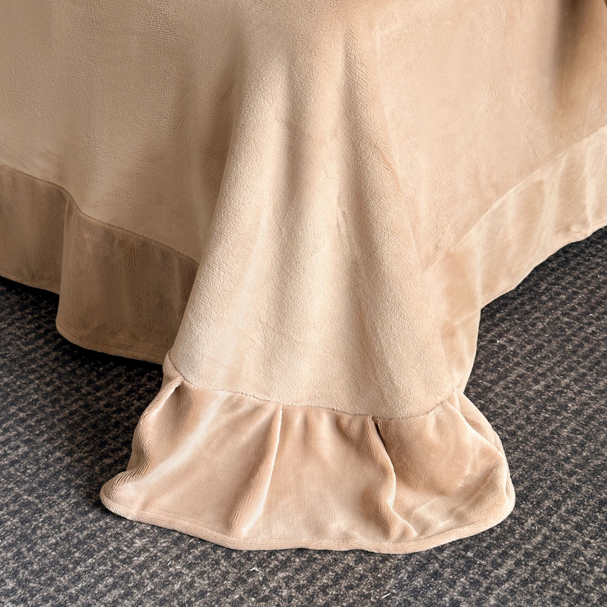 91家纺网 家纺一手货源 找家纺 恋绒家纺 2025新款加厚A面兔毛B面牛奶绒四件套 兔毛-米杏