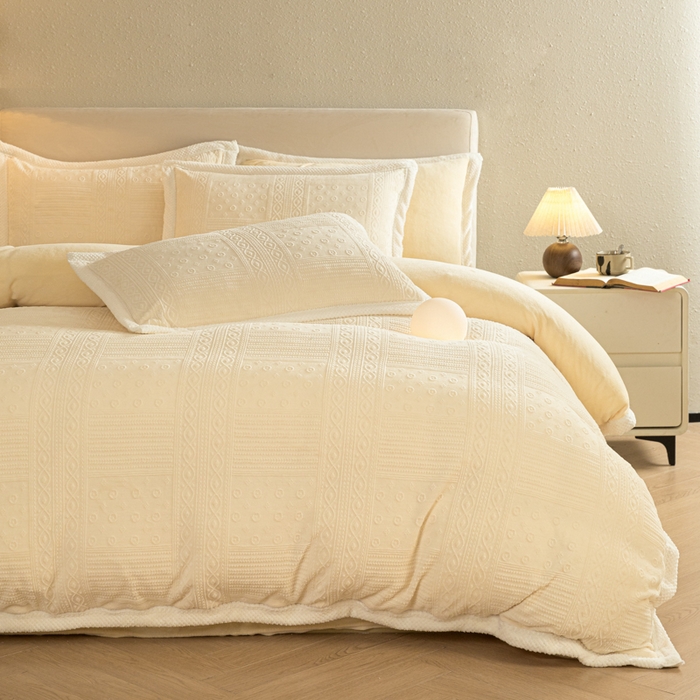 91家纺网 家纺一手货源 找家纺 （总）眠博士 2025新款洛克款浮雕烂花牛奶绒加厚保暖四件套