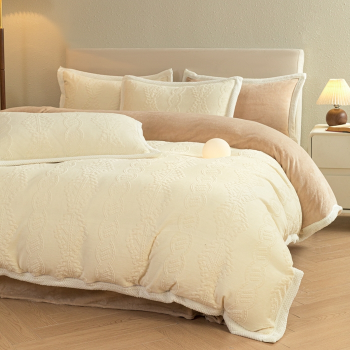 91家纺网 家纺一手货源 找家纺 眠博士 2025新款洛克款浮雕烂花牛奶绒加厚保暖四件套 洛克款-奇迹奶咖