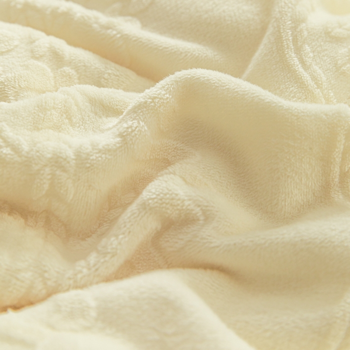 91家纺网 家纺一手货源 找家纺 眠博士 2025新款洛克款浮雕烂花牛奶绒加厚保暖四件套 洛克款-奇迹奶咖