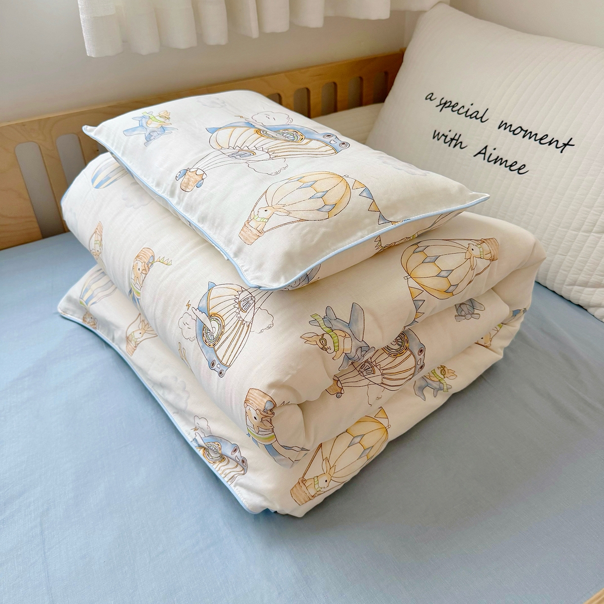 91家纺网 家纺一手货源 找家纺 萌宝家纺 2025新款母婴A类全棉双层纱儿童被套纯棉纱布三件套 热气球