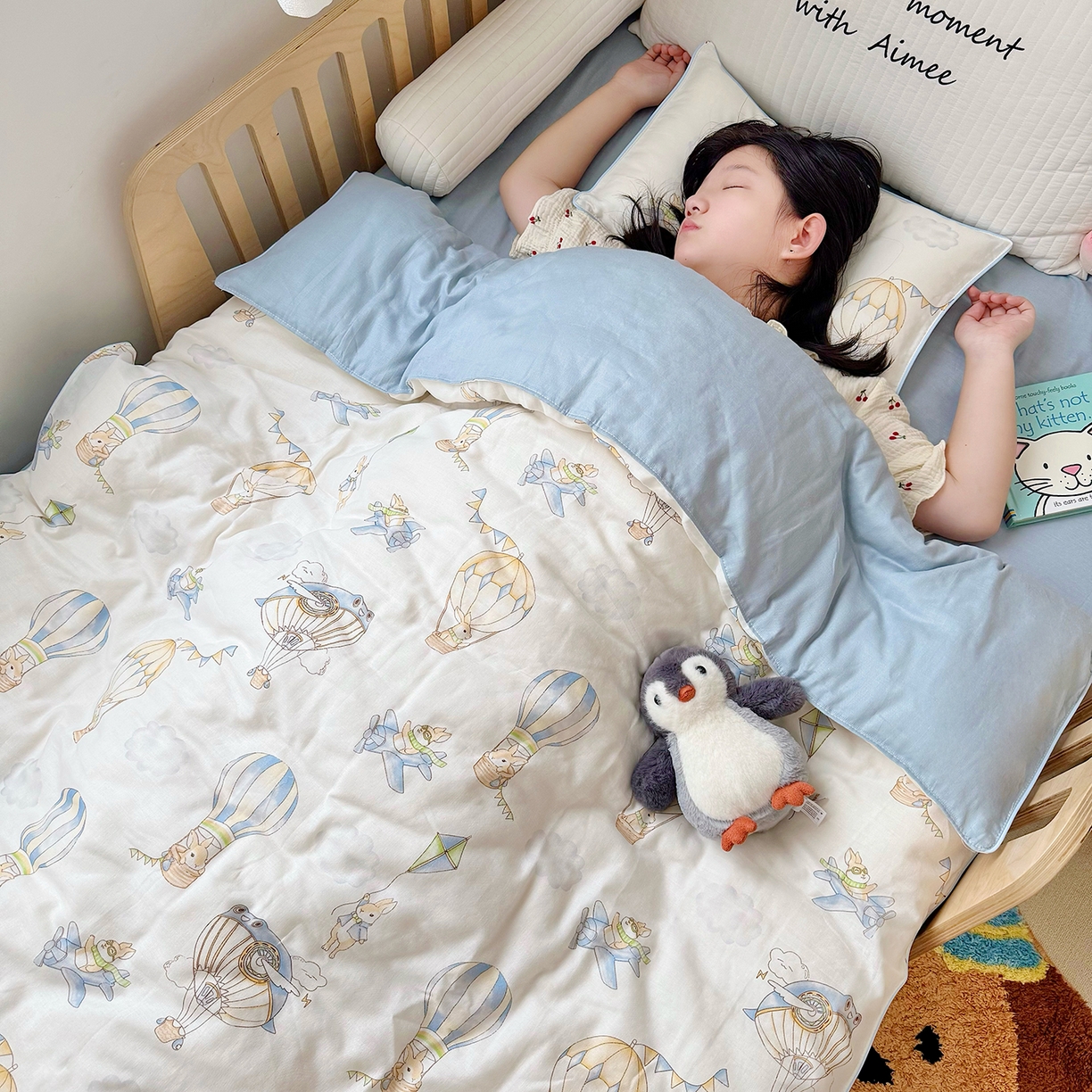 91家纺网 家纺一手货源 找家纺 萌宝家纺 2025新款母婴A类全棉双层纱儿童被套纯棉纱布三件套 热气球