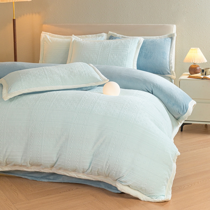 91家纺网 家纺一手货源 找家纺 眠博士 2025新款洛克款浮雕烂花牛奶绒加厚保暖四件套 洛克款-艺尚静蓝