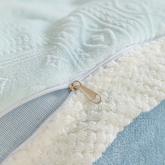 91家纺网 家纺一手货源 找家纺 眠博士 2025新款洛克款浮雕烂花牛奶绒加厚保暖四件套 洛克款-艺尚静蓝