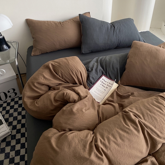 91家纺网 家纺一手货源 找家纺 南通菲度家纺 2025新款超柔皱皱水洗棉纯色四件套 咖啡深灰