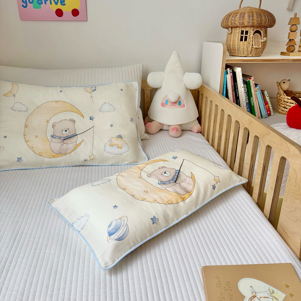 91家纺网 家纺一手货源 找家纺 萌宝家纺 2025新款A类大版全棉儿童双层纱枕套纯棉宝宝纱布枕头 晚安熊