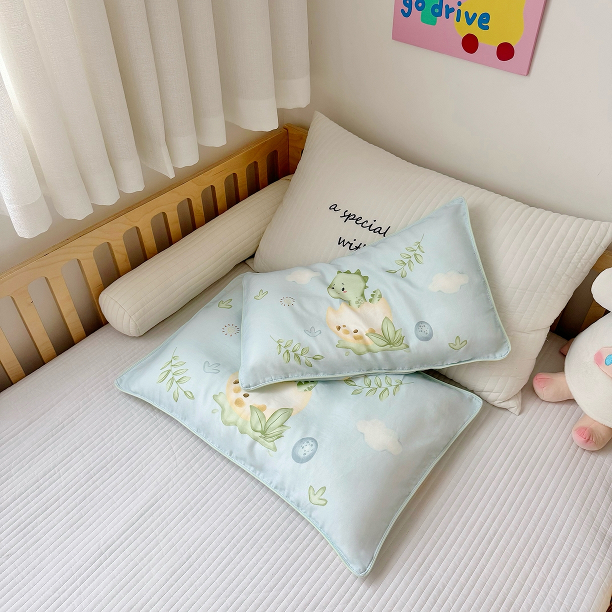 91家纺网 家纺一手货源 找家纺 萌宝家纺 2025新款A类大版全棉儿童双层纱枕套纯棉宝宝纱布枕头 小恐龙