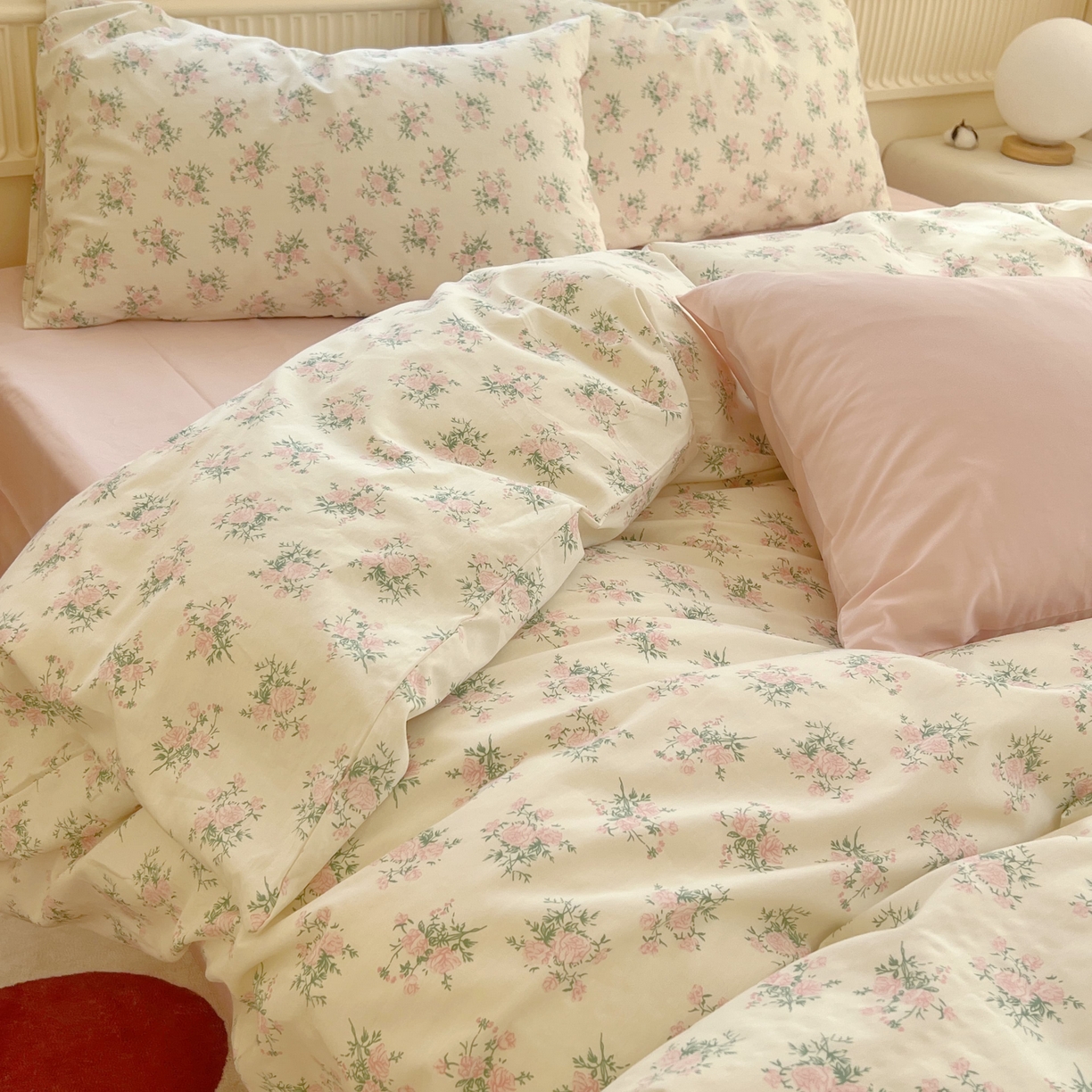 91家纺网 家纺一手货源 找家纺 花海 2025年第一批小清新碎花全棉纯棉四件套40支13372ins博主风学生宿舍印花AA版纯色床单 山茶物语粉,山茶物语粉