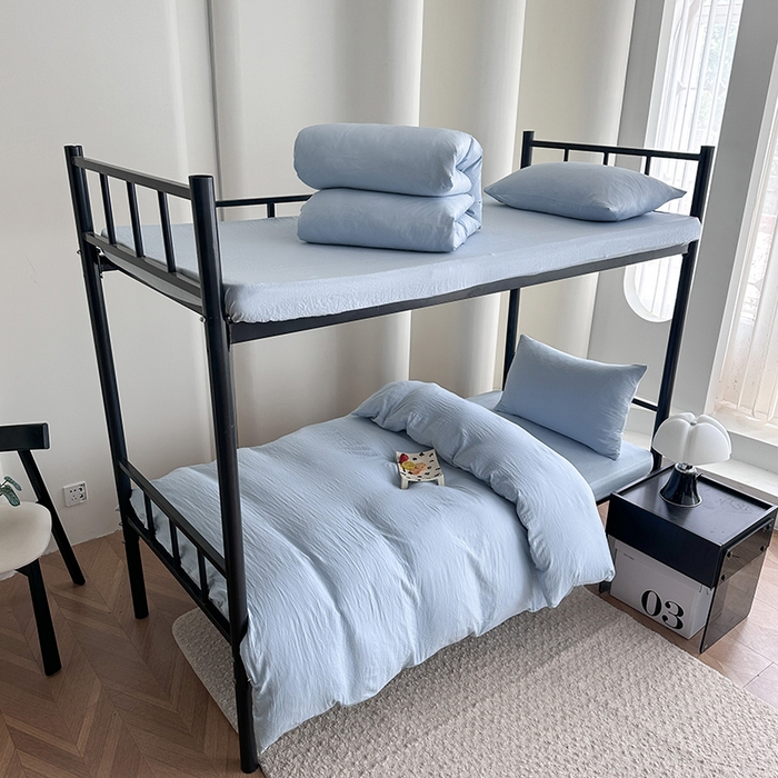 91家纺网 家纺一手货源 找家纺 南通菲度家纺 2025新款超柔皱皱水洗棉学生宿舍四件套 海盐蓝