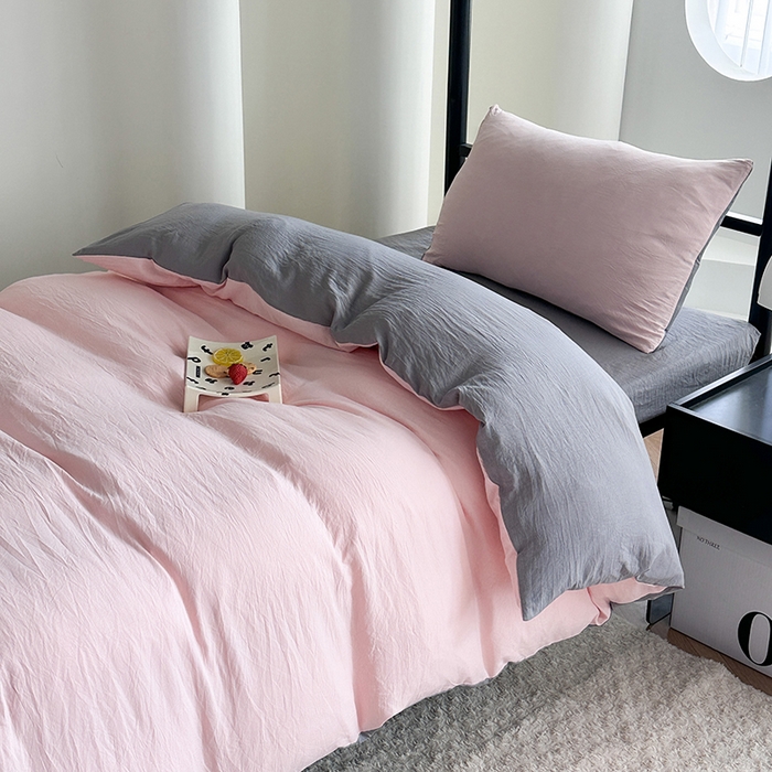 91家纺网 家纺一手货源 找家纺 南通菲度家纺 2025新款超柔皱皱水洗棉学生宿舍四件套 浅粉灰
