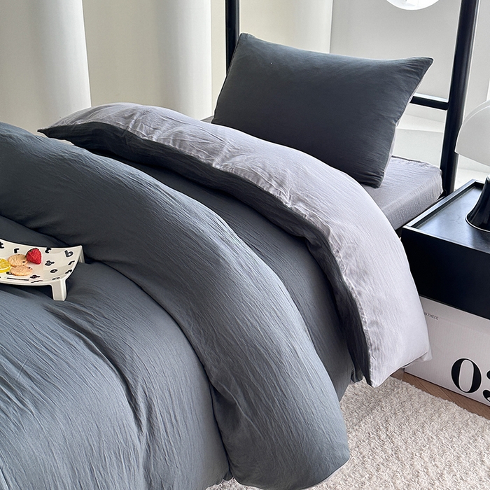 91家纺网 家纺一手货源 找家纺 南通菲度家纺 2025新款超柔皱皱水洗棉学生宿舍四件套 深灰浅灰